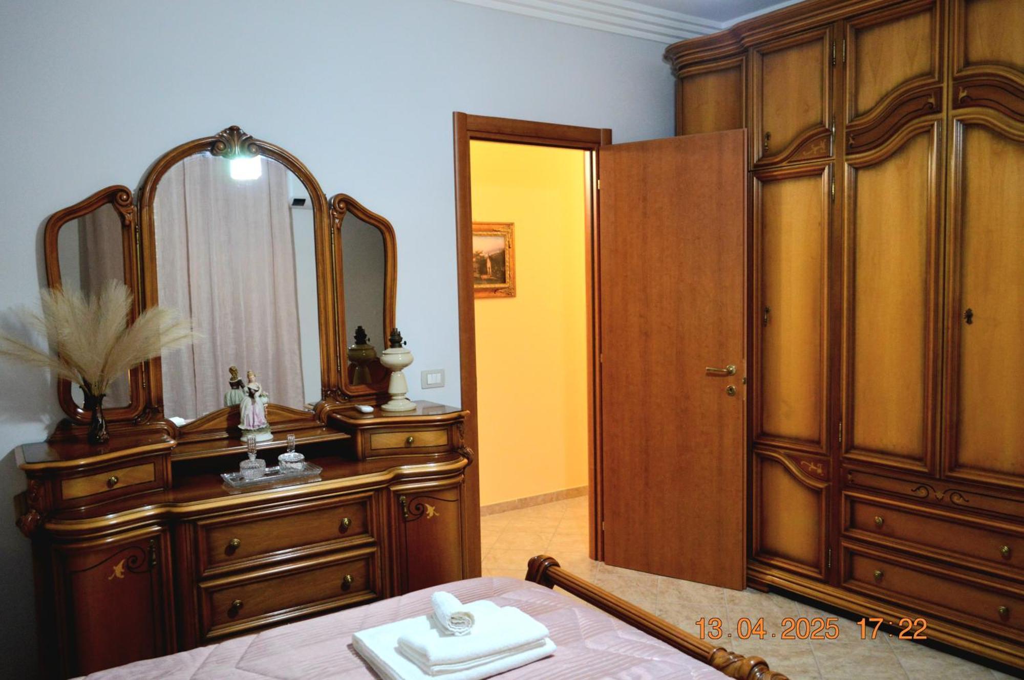 Apartamento Al Cortile Del Pozzo Delia Exterior foto