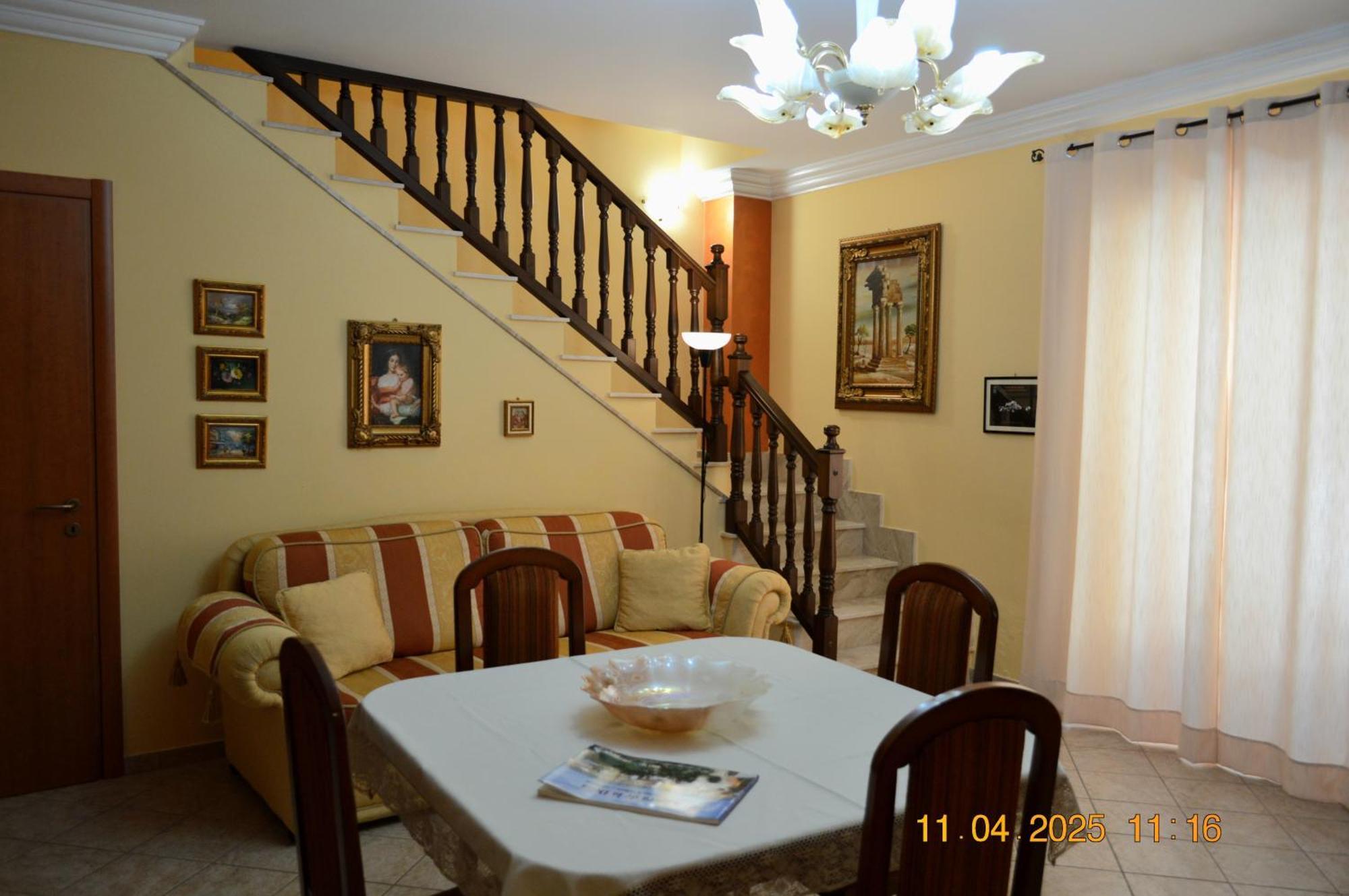 Apartamento Al Cortile Del Pozzo Delia Exterior foto