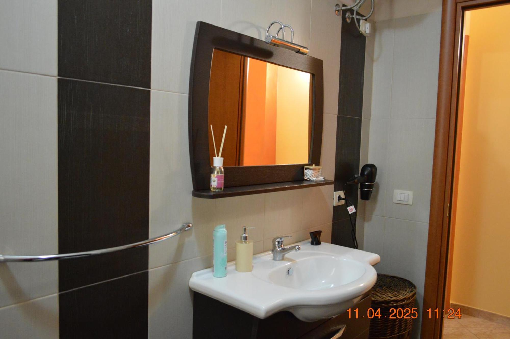 Apartamento Al Cortile Del Pozzo Delia Exterior foto